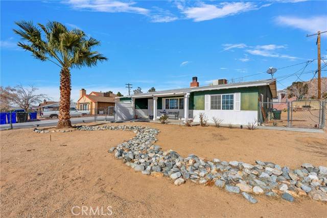 23890 Guajome Road, Apple Valley, CA 92307