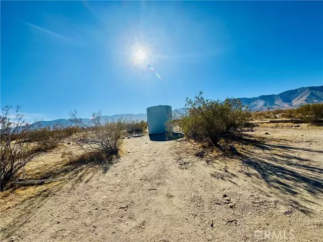 31633 Azurite Road, Lucerne Valley, CA 92356