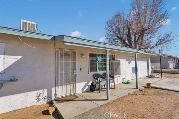 10359 Maple Avenue, Hesperia, CA 92345