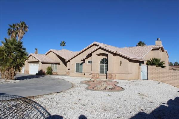 16263 Chiwi Road, Apple Valley, CA 92307