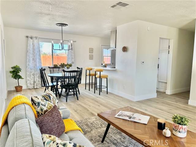 Apple Valley, CA 92308,22788 Eyota Road