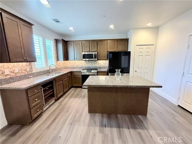 Fontana, CA 92336,16977 Red Tail Lane