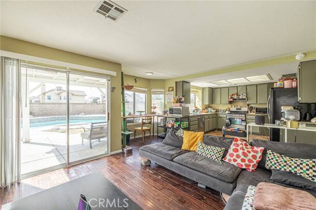 Lancaster, CA 93535,43535 Carpenter Drive