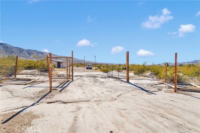 30229 Bourbon Road, Lucerne Valley, CA 92356