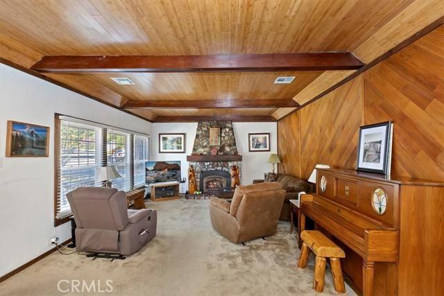 Big Bear Lake, CA 92315,681 Chipmunk Lane