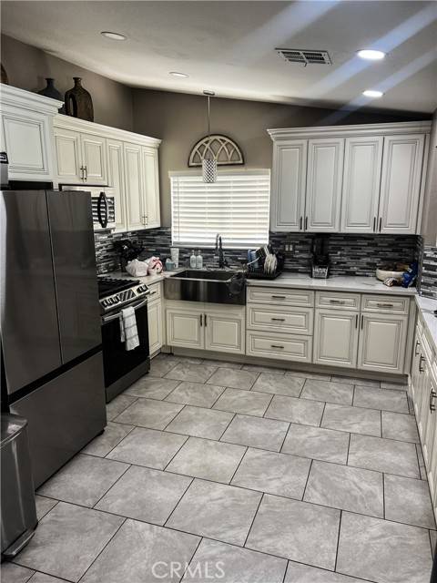 Adelanto, CA 92301,11576 Star Street