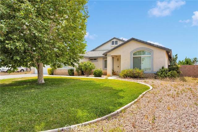 21257 Seibel Lane, Apple Valley, CA 92308