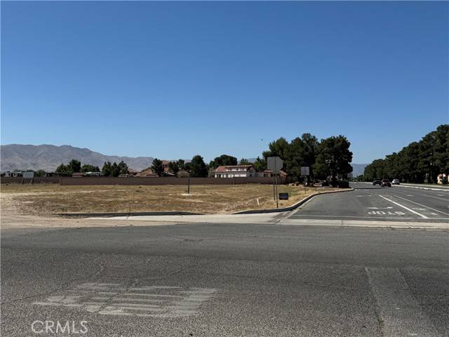 Apple Valley, CA 92308,19333 Town Center