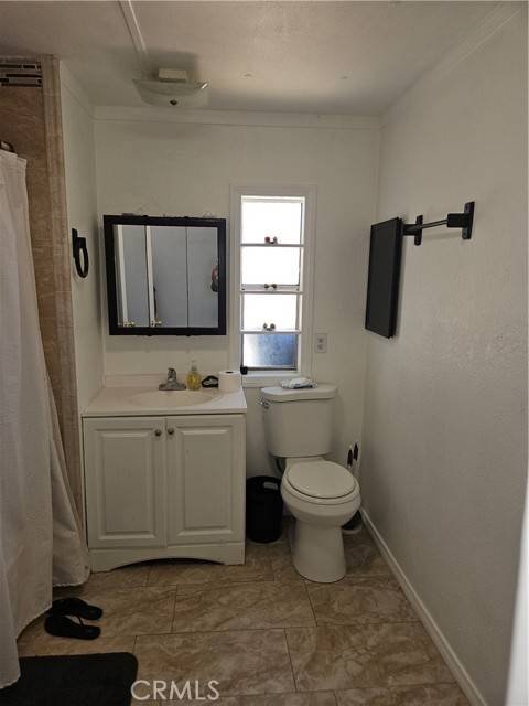 Adelanto, CA 92301,11423 Chamberlaine #59