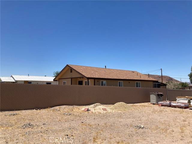 35590 Santa Fe Street, Daggett, CA 92327
