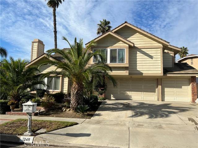 1248 Oxford Drive, Corona, CA 92878