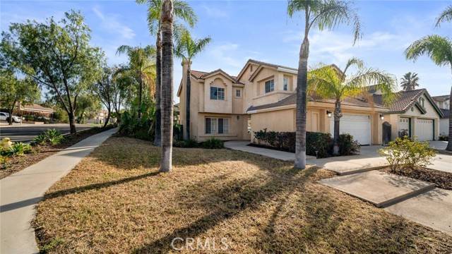 535 Hayes Circle, Corona, CA 92879