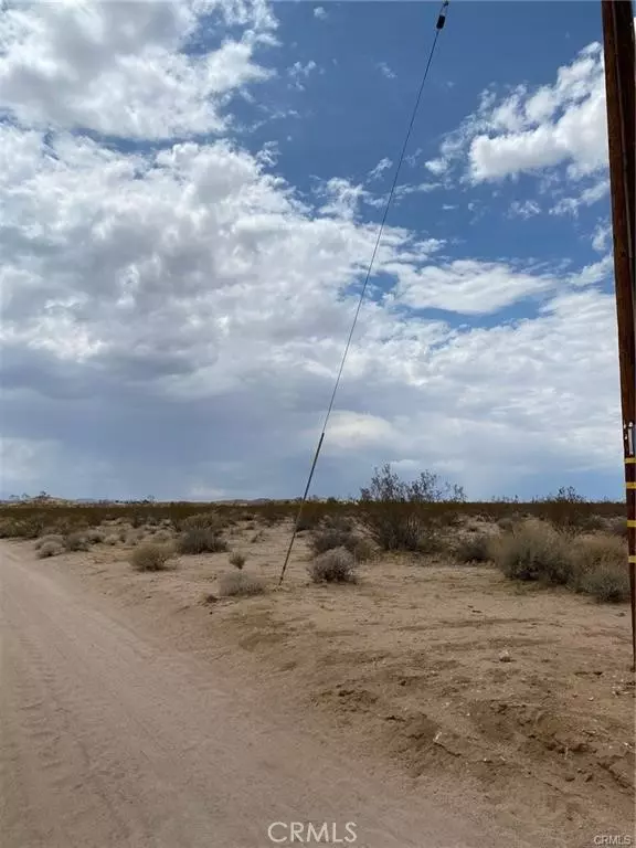 Joshua Tree, CA 92252,0 Highland View