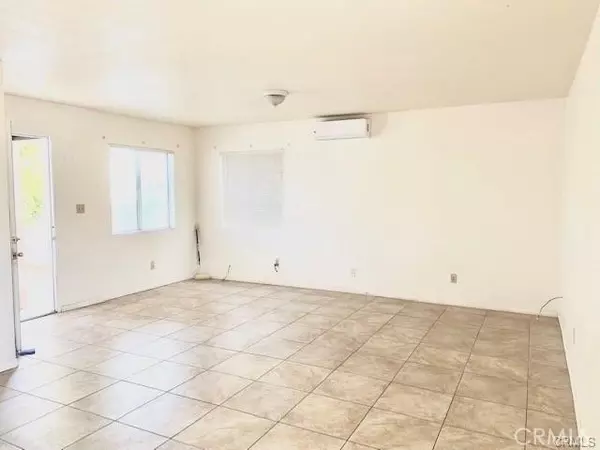 29 Palms, CA 92277,73921 Casita Drive