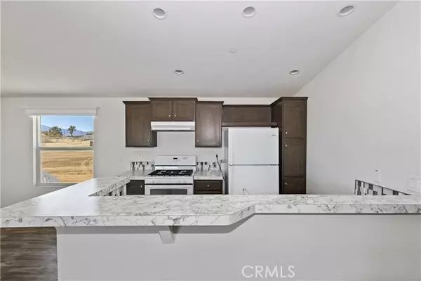 Pinon Hills, CA 92372,723 Daisy Lane