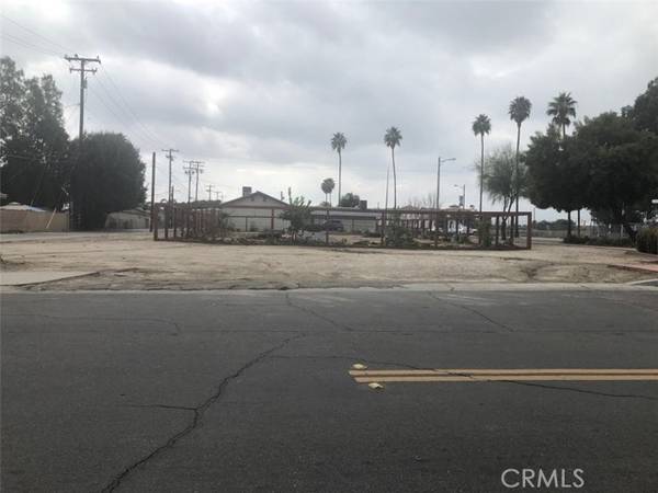 603 S D, Perris, CA 92570