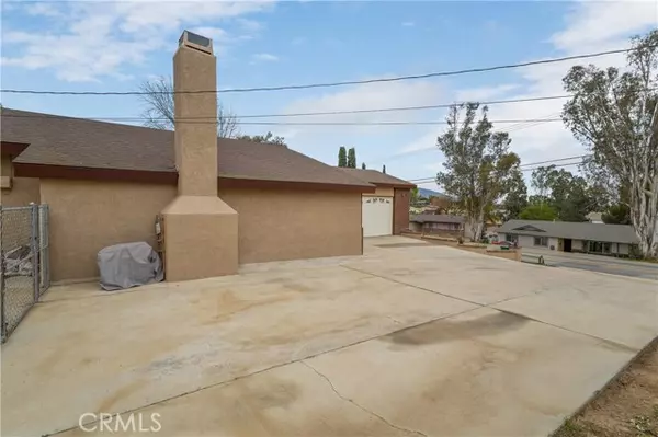 2163 Corona Avenue, Norco, CA 92860