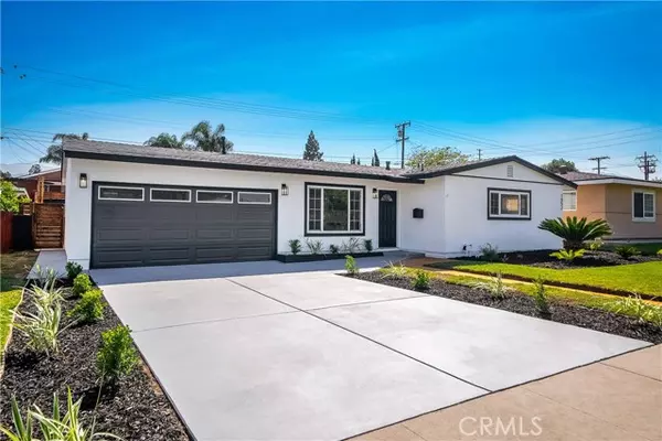 Corona, CA 92882,1052 Lincrona Street