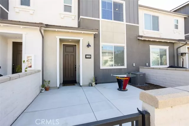 Ontario, CA 91761,3562 E Moonlight Street #129