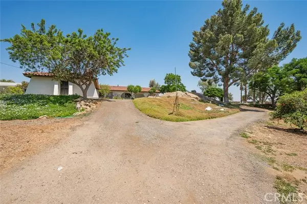 Perris, CA 92570,22180 Rocky Hills Road