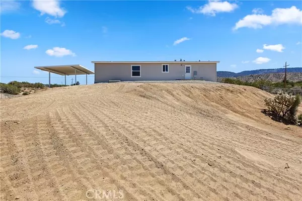 Pinon Hills, CA 92372,864 Tamarack Road