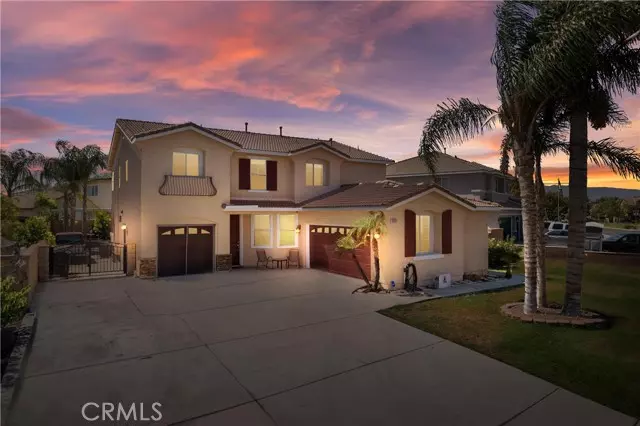 Eastvale, CA 91752,6829 Moonriver Street