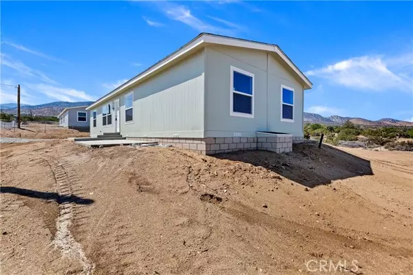 Pinon Hills, CA 92372,9752 Oasis Road