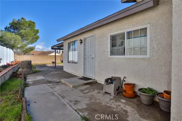 Palmdale, CA 93550,2877 Nandina Drive