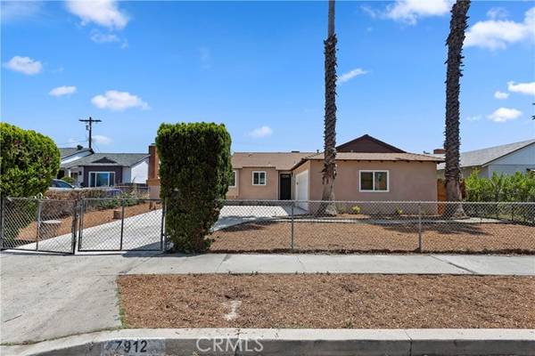 7912 Teesdale Avenue, North Hollywood, CA 91605