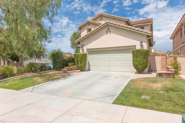 Lake Elsinore, CA 92532,32581 Winterberry Lane