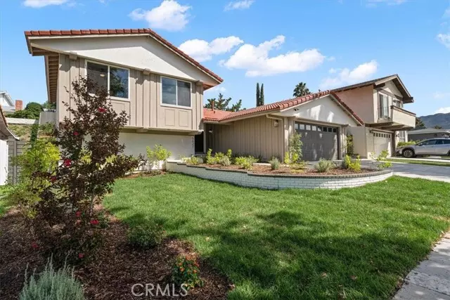 Agoura Hills, CA 91301,5622 Rainbow Crest Drive