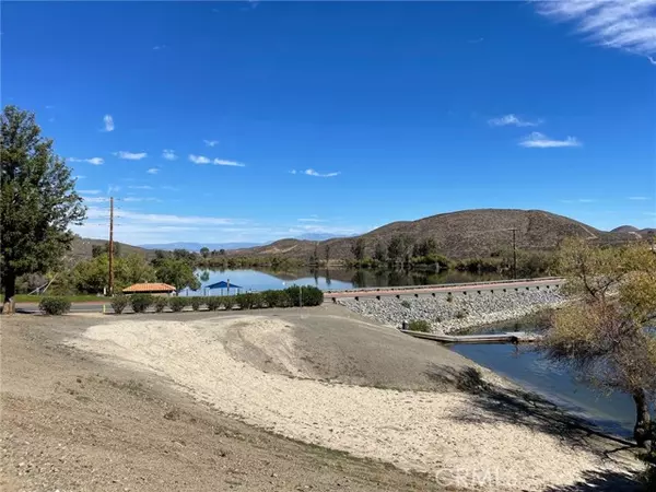 Canyon Lake, CA 92587,22672 Pintail