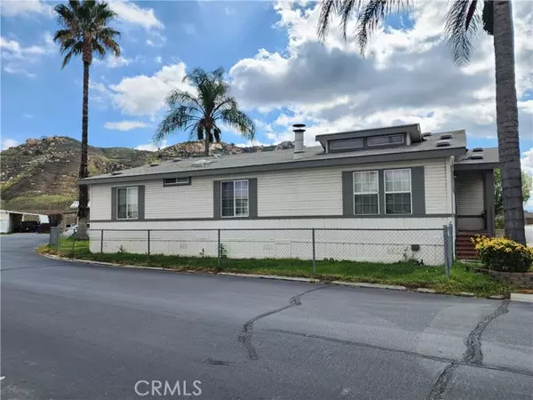 Jurupa Valley, CA 92509,3830 Crestmore #519