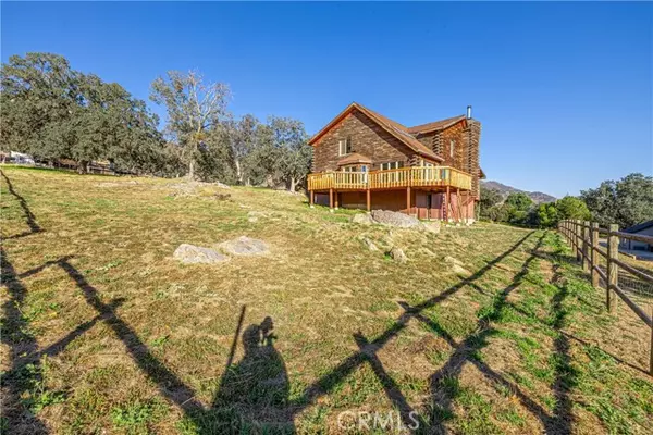 Tehachapi, CA 93561,24401 Serra Place