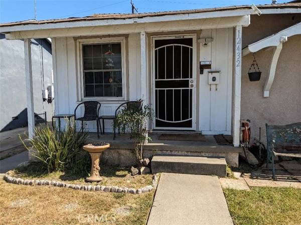 12432 212th Street, Lakewood, CA 90715