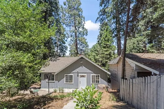 760 Big Oak Road, Crestline, CA 92325