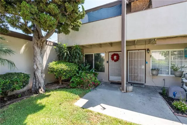 Santa Ana, CA 92701,521 S Lyon Street #1