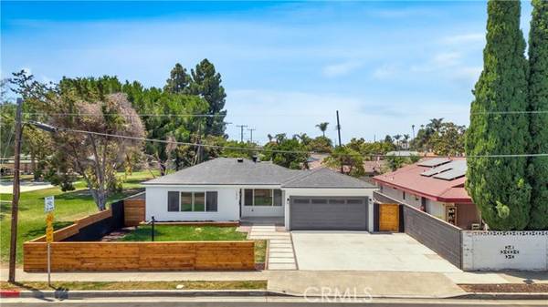 Tustin, CA 92780,1372 Bryan Avenue