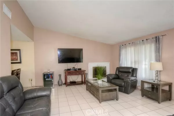 Fontana, CA 92336,16160 Elaine Drive