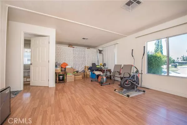 5800 Hamner #500, Eastvale, CA 91752