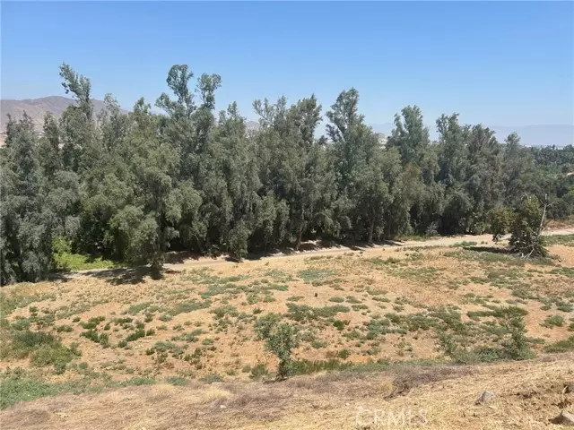 Riverside, CA 92501,0 INDIAN HILL