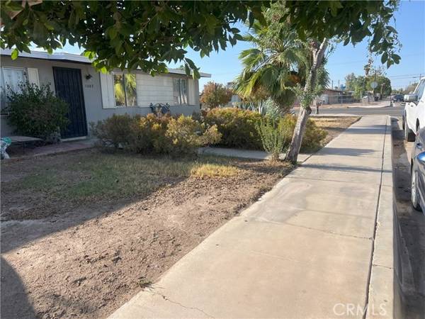 1088 K St, Brawley, CA 92227