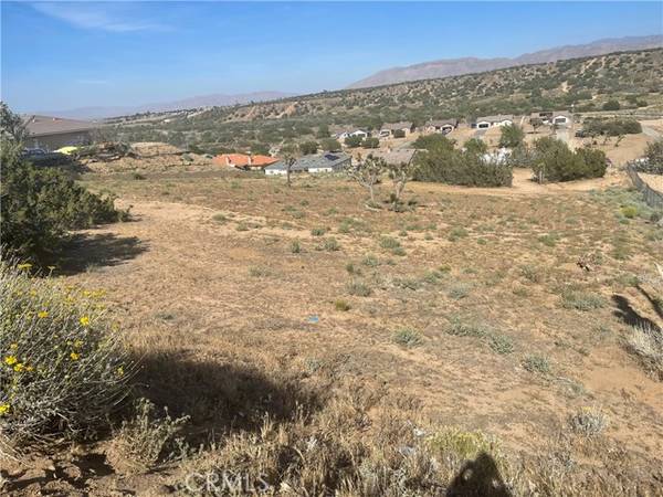 0 Summit Valley Rd, Hesperia, CA 92345