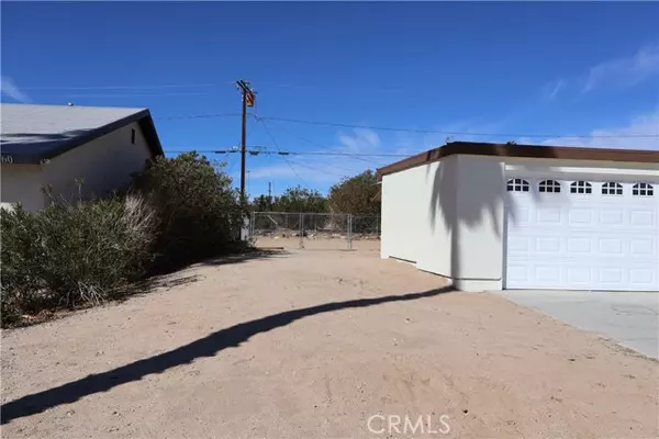 29 Palms, CA 92277,6052 Chia Avenue