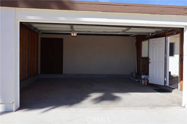 29 Palms, CA 92277,6052 Chia Avenue