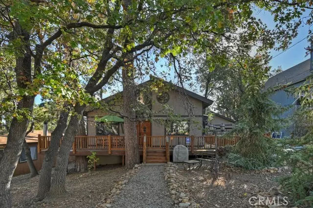 843 Maple Lane, Sugarloaf, CA 92386