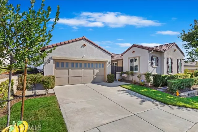 Corona, CA 92883,8808 Larkspur Drive