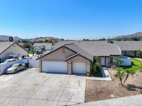 2901 Donner Way, Jurupa Valley, CA 92509