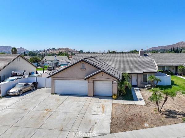 2901 Donner Way, Jurupa Valley, CA 92509