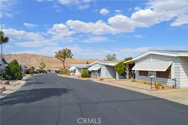 Yucca Valley, CA 92284,7501 Palm #83